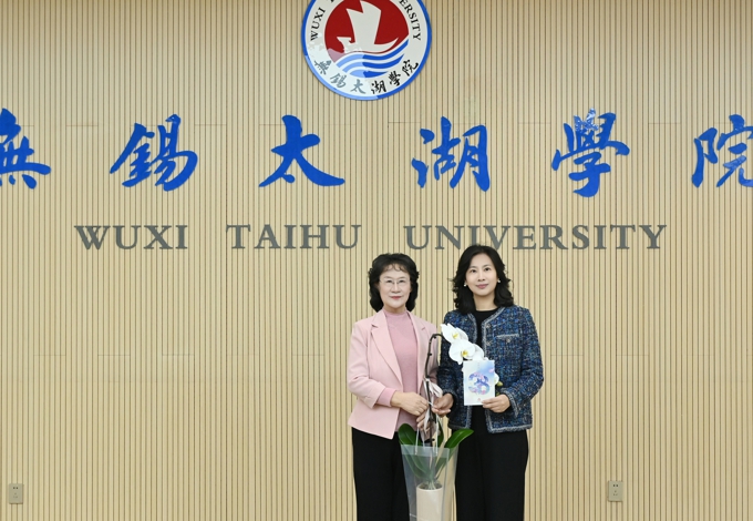 无锡市妇联“三八”妇女节来世界杯官网走访慰问4.jpg