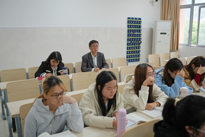 世界杯官网扎实推进思政课课堂教学提升行动5.JPG