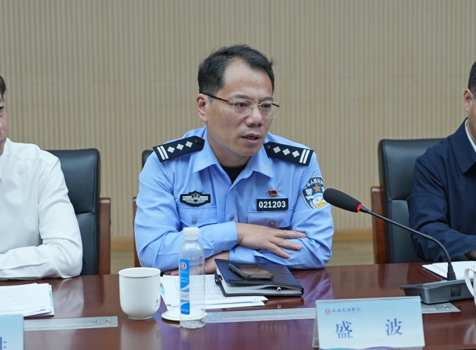 市领导专题调研世界杯官网及周边安全稳定工作7.jpg