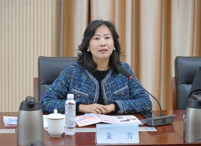 无锡市妇联“三八”妇女节来世界杯官网走访慰问2.jpg
