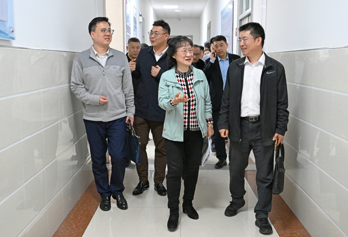 省高质量平安校园建设考评组来校开展现场考评7.jpg