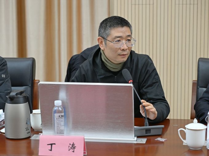 学校召开校级党建“双创”工作评审暨党建品牌建设经验交流会3.jpg