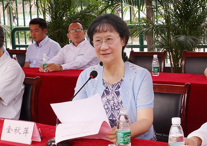学校隆重举行新生开学典礼暨军训成果表彰大会3.jpg