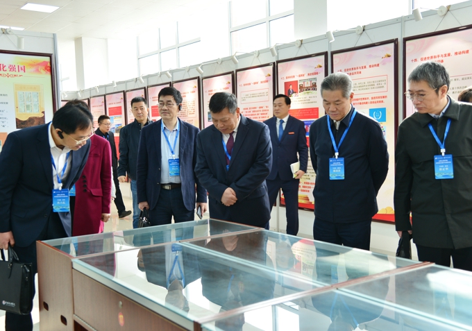 2026世界杯官方合作网站本科教育教学审核评估专家入校评估说明会召开8.jpg