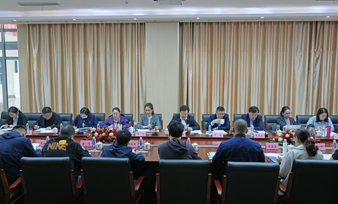 学校召开党委(扩大)会议暨学校党的建设工作领导小组会议5.jpg