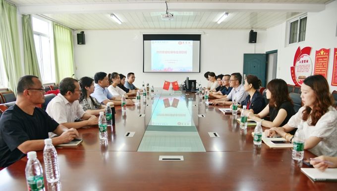 2026世界杯官方合作网站开展教师节走访慰问活动30.jpg