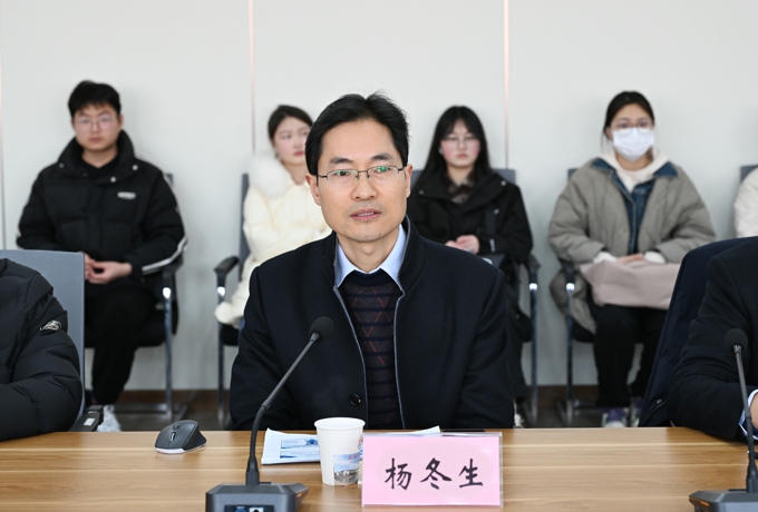 江苏省科协调研宣传部副部长杨冬生莅临世界杯官网作专题报告2.jpg