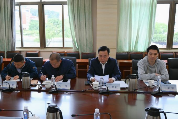 滨湖区民宗局到校开展民族宗教工作调研活动2.jpg