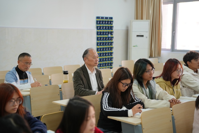 世界杯官网扎实推进思政课课堂教学提升行动4.JPG