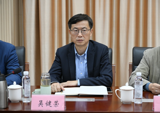校长金成出席世界杯官网博士沙龙智库专题活动3.jpg