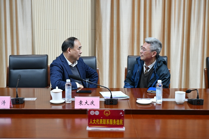 “区人大代表回选区联系服务选民群众”座谈会在世界杯官网召开11.jpg