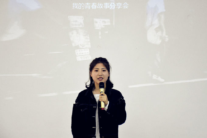 徐艺_副本.jpg