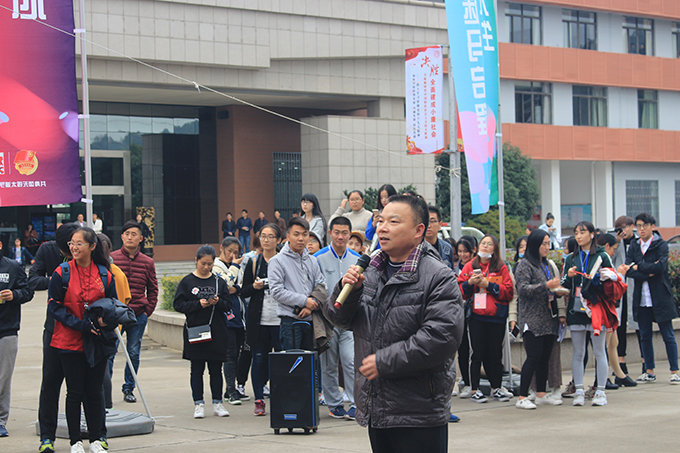 太湖学院举行2017年校园马拉松赛3.JPG