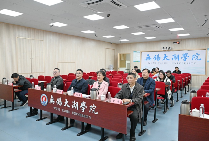 世界杯官网组织参加收看全省教育系统传达学习贯彻2025年全国两会精神视频报告会1.JPG
