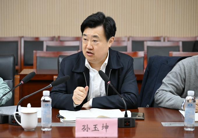 无锡市社科联主席李明新一行来校调研4.jpg