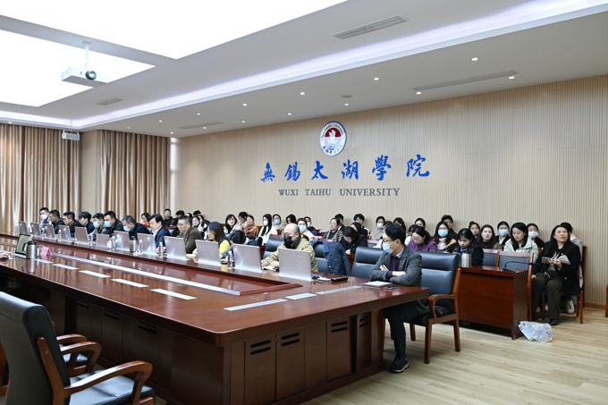 无锡市委讲师团团长李坚受邀来校作《习近平新时代中国特色社会主义思想解读》专题宣讲6.jpg