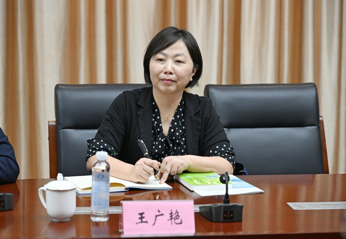 无锡市社科联主席李明新一行来校调研5.jpg
