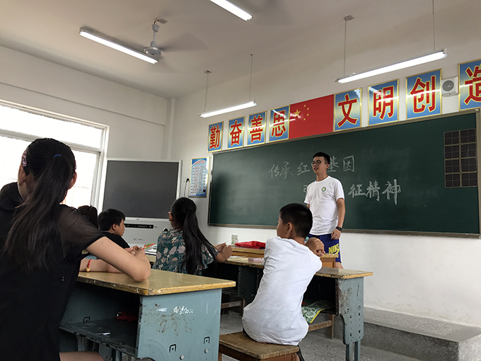 周颖帆.JPG
