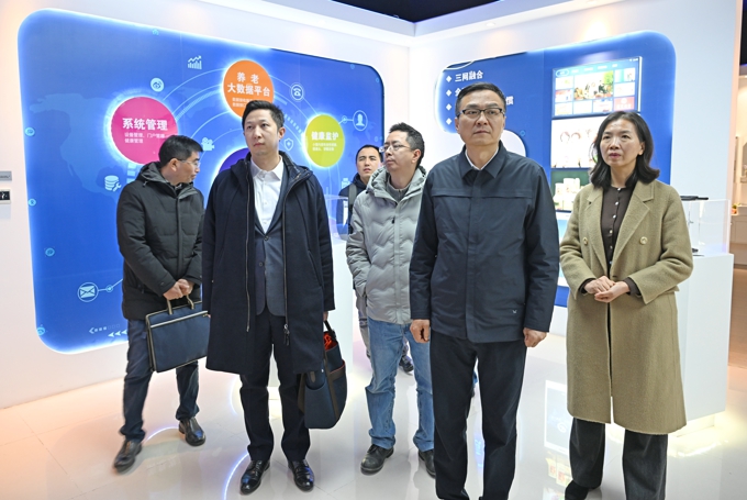 无锡市高校院所统战工作联盟滨湖组调研座谈会在世界杯官网召开12.jpg