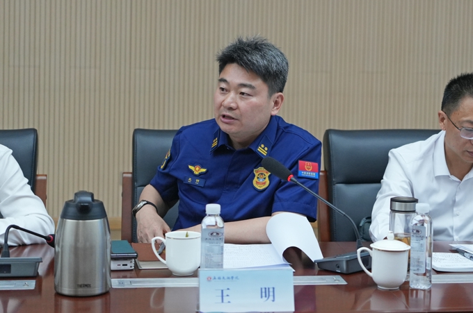 市领导专题调研世界杯官网及周边安全稳定工作6.jpg