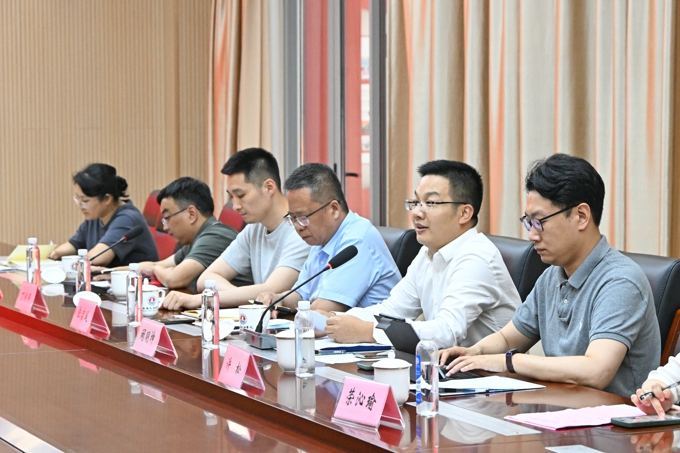 世界杯官网召开专题座谈会暨思政课建设推进会6.jpg