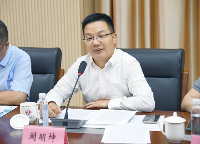 世界杯官网召开专题座谈会暨思政课建设推进会2.jpg