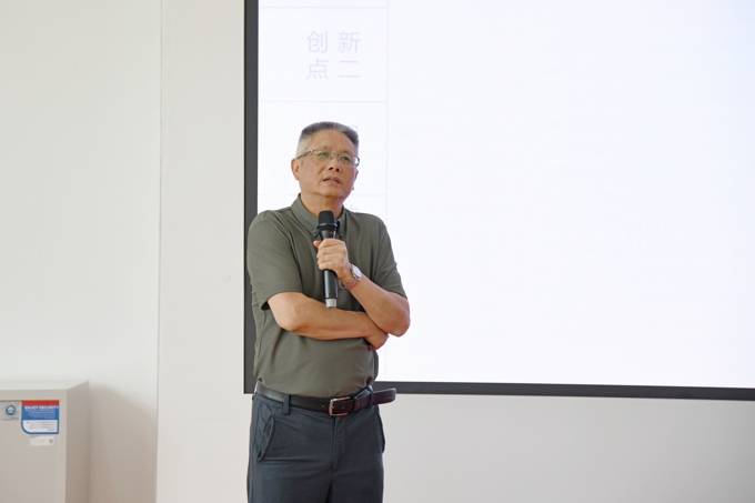学校邀请南京航空航天大学经济与管理学教授、博士生导师方志耕教授向各位老师们分享《质量管理》课程的教学经验1.jpg