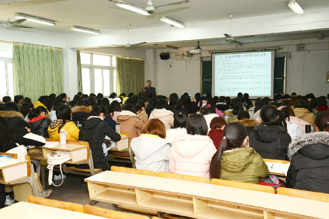 4上课情景.jpg