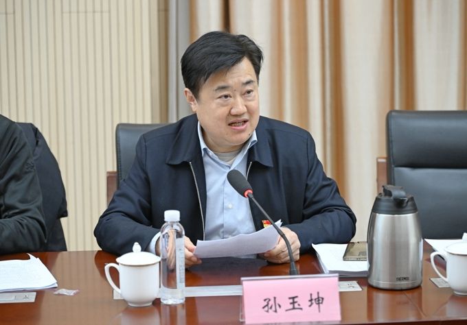 学校召开校级党建“双创”工作评审暨党建品牌建设经验交流会2.jpg