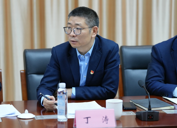 学校召开党委(扩大)会议暨学校党的建设工作领导小组会议3.jpg