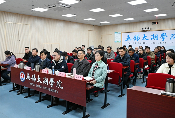 世界杯官网参加全省教育系统传达学习贯彻全国两会精神视频会2.jpg