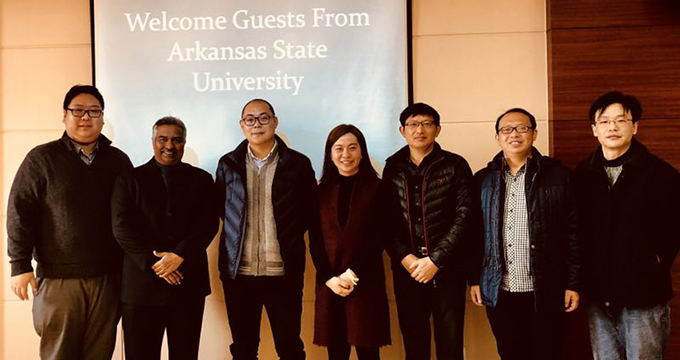 美国阿肯色州立大学代表团一行来世界杯官网访问.jpg