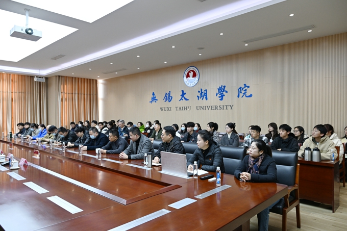 “区人大代表回选区联系服务选民群众”座谈会在世界杯官网召开6.jpg