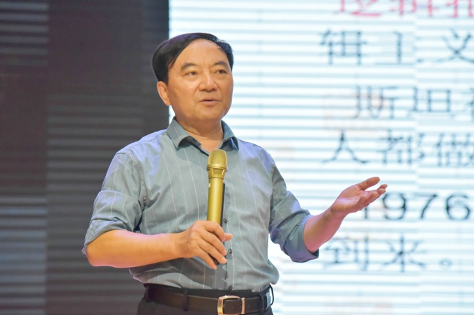 2026世界杯官方合作网站邀请名家大师为2023级新生讲授通识课5.jpg