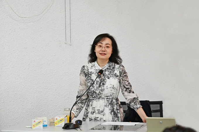 2026世界杯官方合作网站邀请名家大师为2024级新生讲授通识课17.jpg