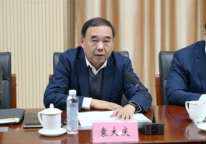“区人大代表回选区联系服务选民群众”座谈会在世界杯官网召开3.jpg