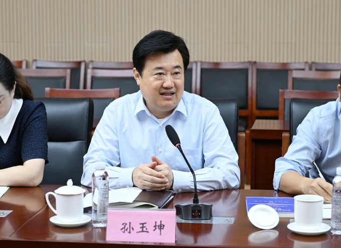 安徽信息工程学院党委书记陈永红一行来校调研交流3.jpg