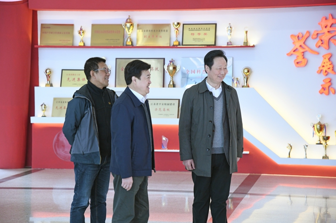 成长春教授作“中国式现代化江苏新实践”专题报告5.jpg